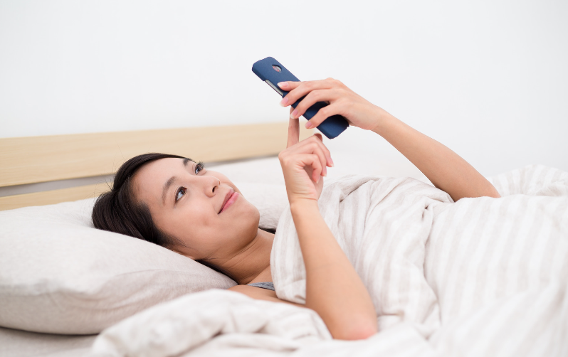 Shredded memory foam pillow
