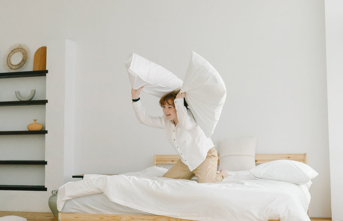 Adjustable Fill Pillows vs Fixed Memory Foam - Honeydew Sleep