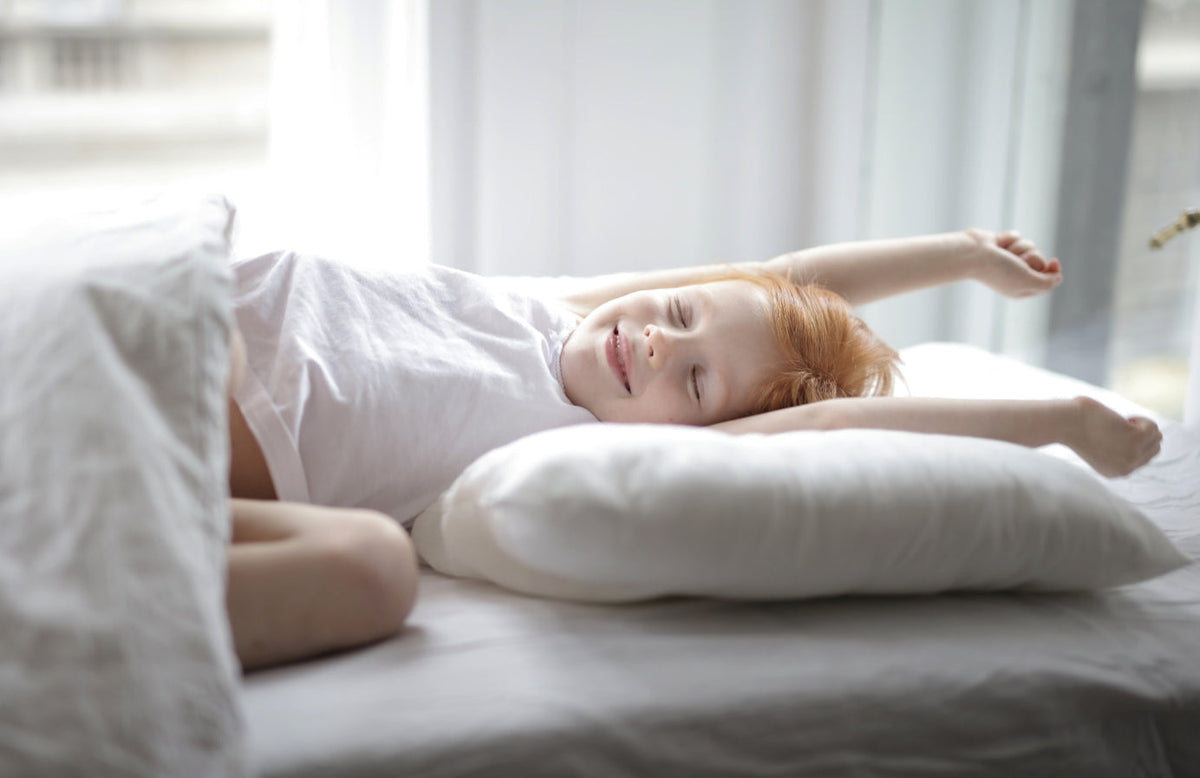 Curved Side Sleeper Pillows vs Standard Contour Pillows - Honeydew Sleep