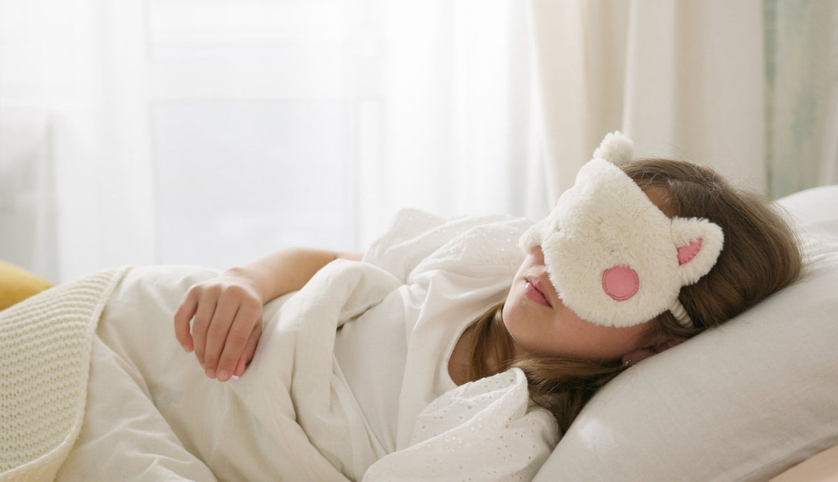 Why Your Arms Go Numb While Side Sleeping and How to Stop It - Honeydew Sleep