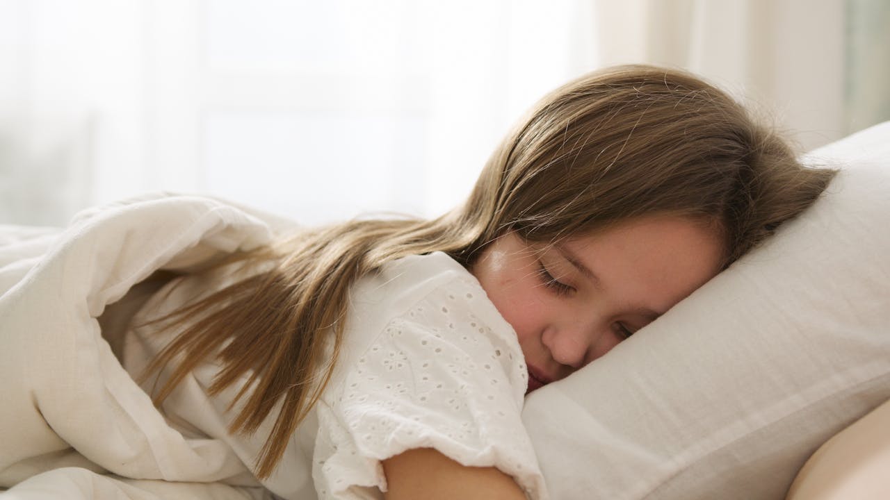 Best Bamboo Body Pillow in 2026 - HoneydewSleep