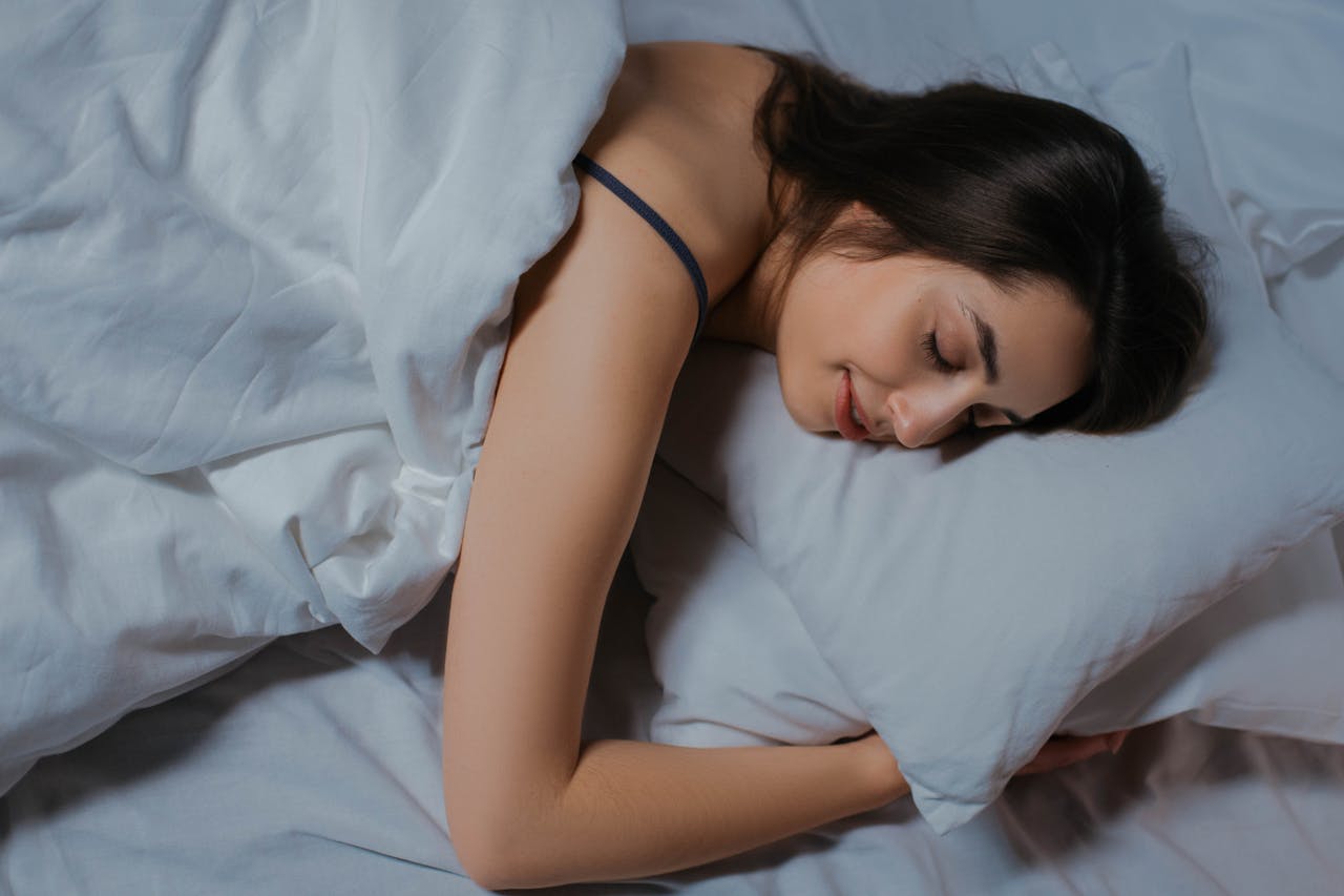 Best U Shaped Pillow for Side Sleepers - HoneydewSleep