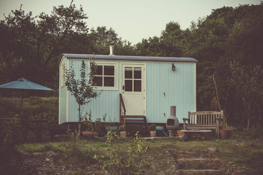 Tiny House Sleep Solutions: Creating a Cozy Bedroom Oasis in Compact Spaces