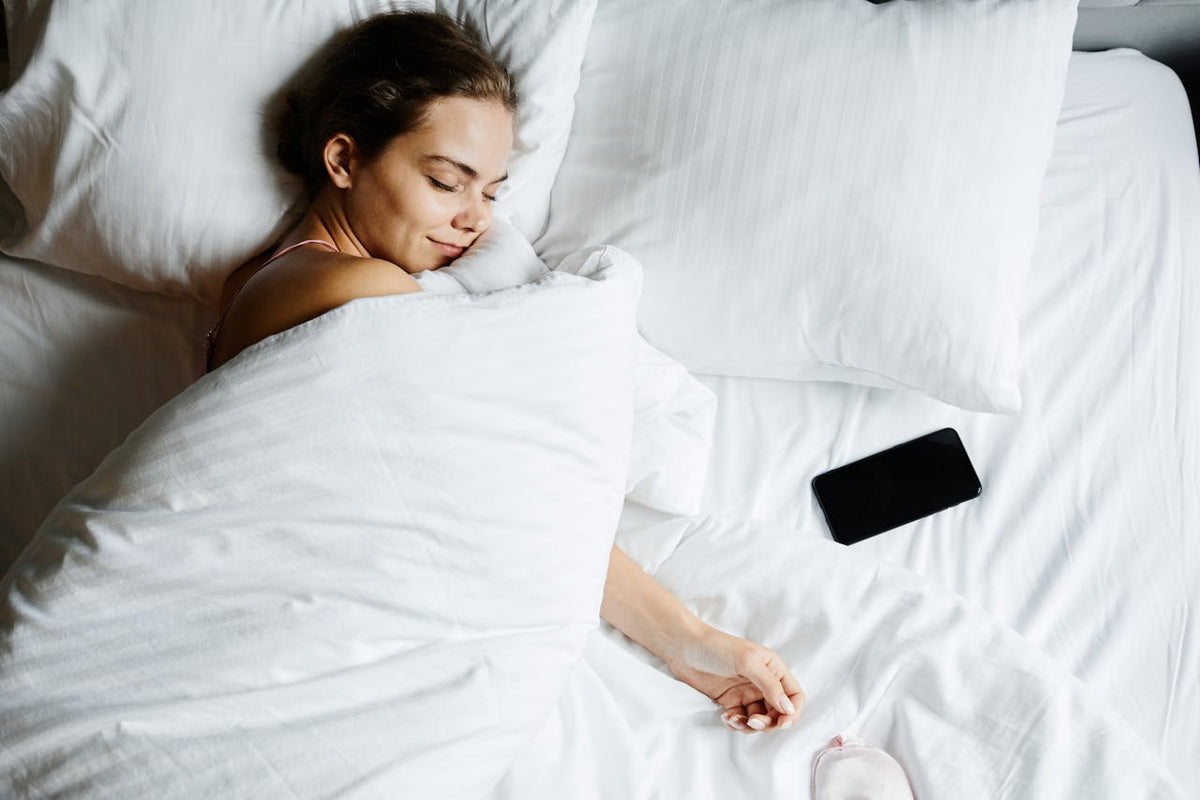 Best Pillow for Ear Cartilage Pain in 2026 - HoneydewSleep