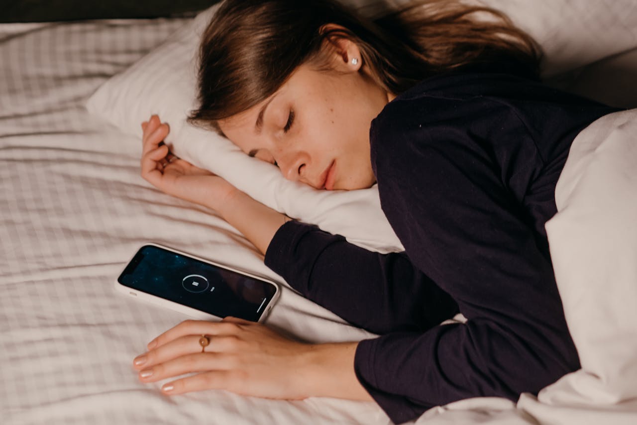 Best Pillow for Vertigo in 2026 - Honeydew Sleep